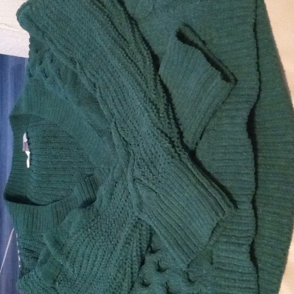 Sweater - Picture 2 of 5